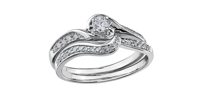 Engagement Ring 10KTW 1=0.11CAN 10=0.09CT