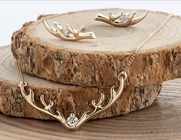 10KTY Antler Canadian Diamond Earrings (0.04TDW)
